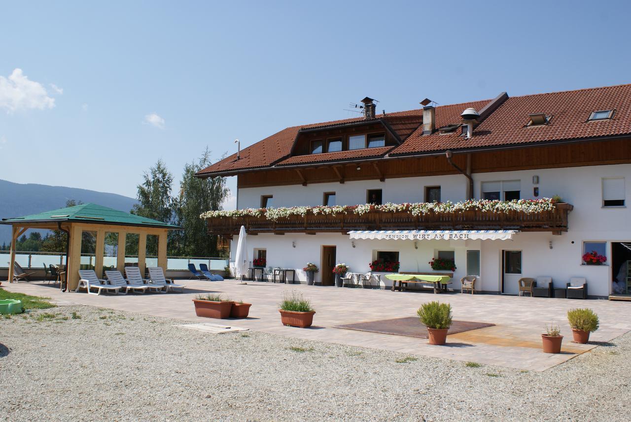 Pension Wirt Am Bach 테렌토 외부 사진